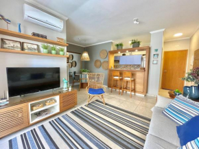 Lindo apartamento 2 quartos 200m da praia c/ AC